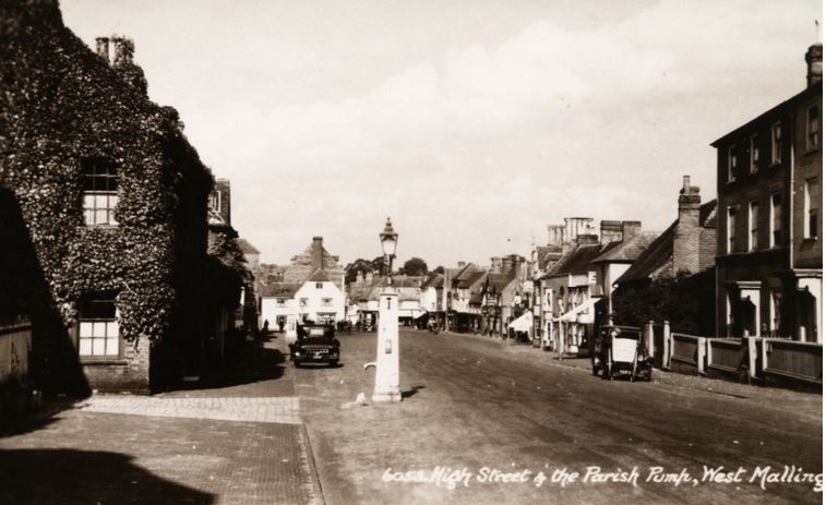 Old photograph of West Malling High Street